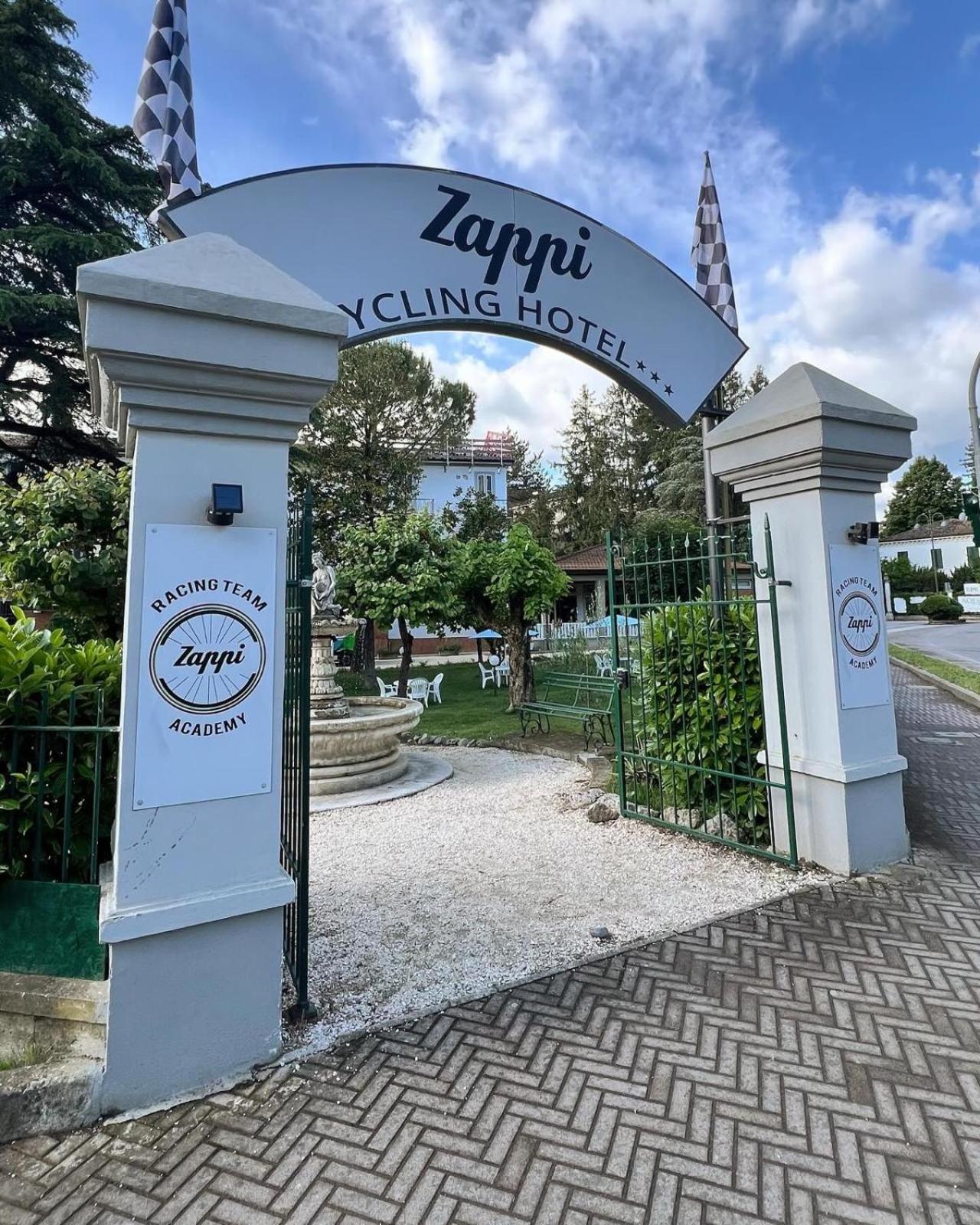 Zappi Cycling Hotel Riolo Terme Exteriér fotografie